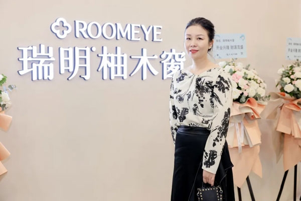 《夢(mèng)想改造家》攜手設(shè)計(jì)師余顥凌，為香港項(xiàng)目引入瑞明柚木窗